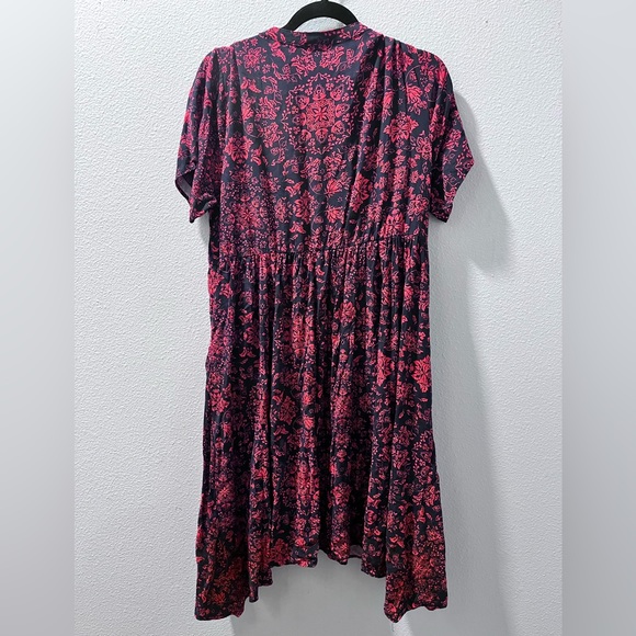 Torrid Red and Navy Blue Floral Dress Size 1 - Picture 7 of 7